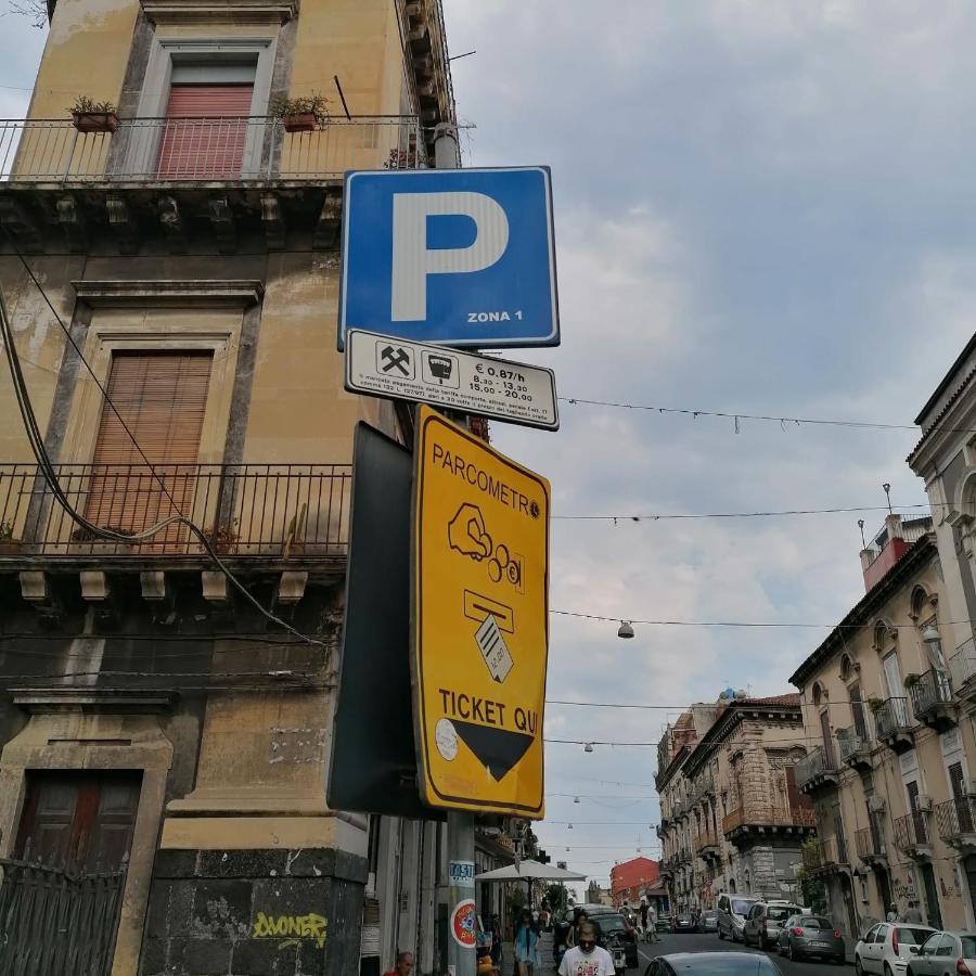 A Piscaria Apartment Catania Ngoại thất bức ảnh
