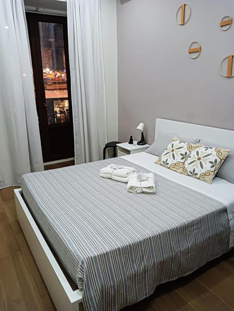 A Piscaria Apartment Catania Ngoại thất bức ảnh